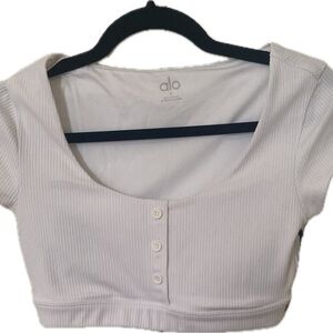 Alo cropped white sports bra/crop top NEVER USED WITH TAG